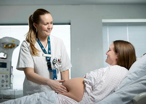 Jordmorkompetansen ivaretar en trygg fødsel